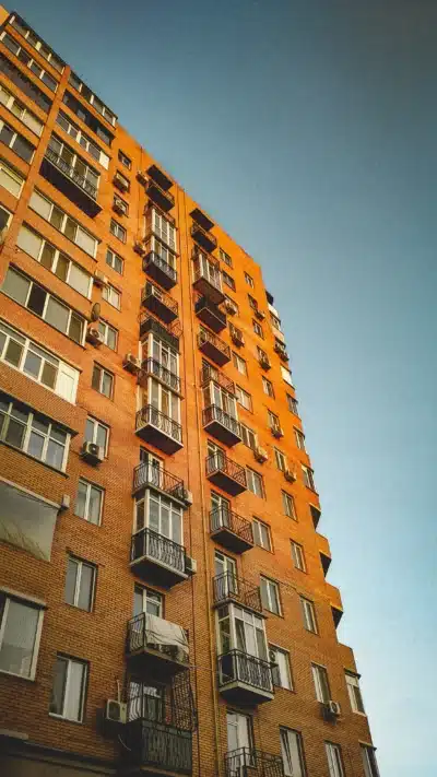 Apartment building